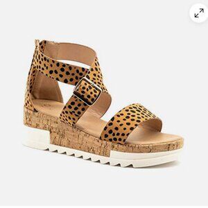 Women’s Treaded Chunky Cork Flatform Platform Sandals – Polka Dot – Size 7.5